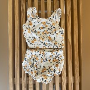 Reverie threads baby girl two piece outfit (3-6 month)